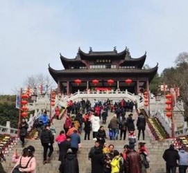 百色湖北旅游攻略(七月湖北旅游攻略)