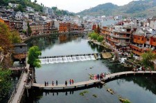 百色长沙旅游攻略(长沙旅游攻略景点必去二日游)