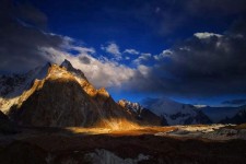 百色伴游中国最好的风景已经在路上(旅游一路上的风景)