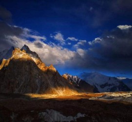 百色伴游中国最好的风景已经在路上(旅游一路上的风景)