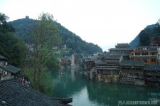 百色去哪里旅游好(去哪里旅游好玩)