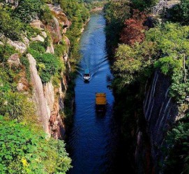 百色附近旅游(附近旅游年票办理点)