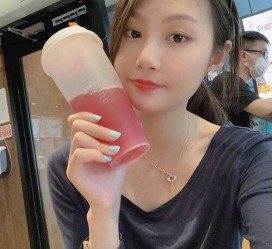 百色雇用网红商务伴游女(雇用网红商务伴游女员工)