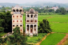 百色广东旅游攻略(广东旅游攻略景点必去)