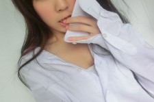 百色台湾女模特(台湾的女模特)