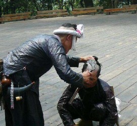 百色欲带老伴游遍中国(带着老伴去旅游)