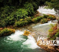 百色去哪里旅游好(七月八月去哪里旅游好)