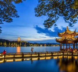 百色游遍中国伴游网(旅游伴游中国)