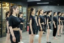 百色兼职模特进修班(学生怎么兼职模特)