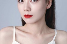 百色兼职模特要打点模卡吗(兼职做模特要交钱拍模卡)