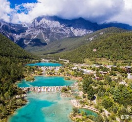 百色旅游推荐(旅游推介词)