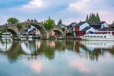 百色上海旅游攻略(上海旅游攻略手抄报)