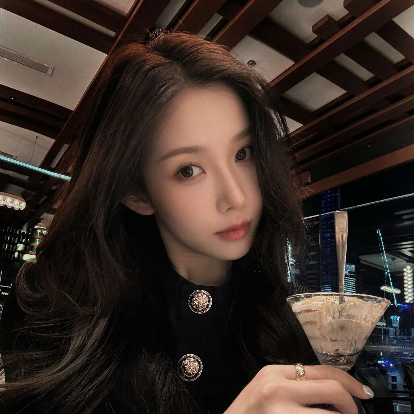 百色伴游女生周晓雯的资料