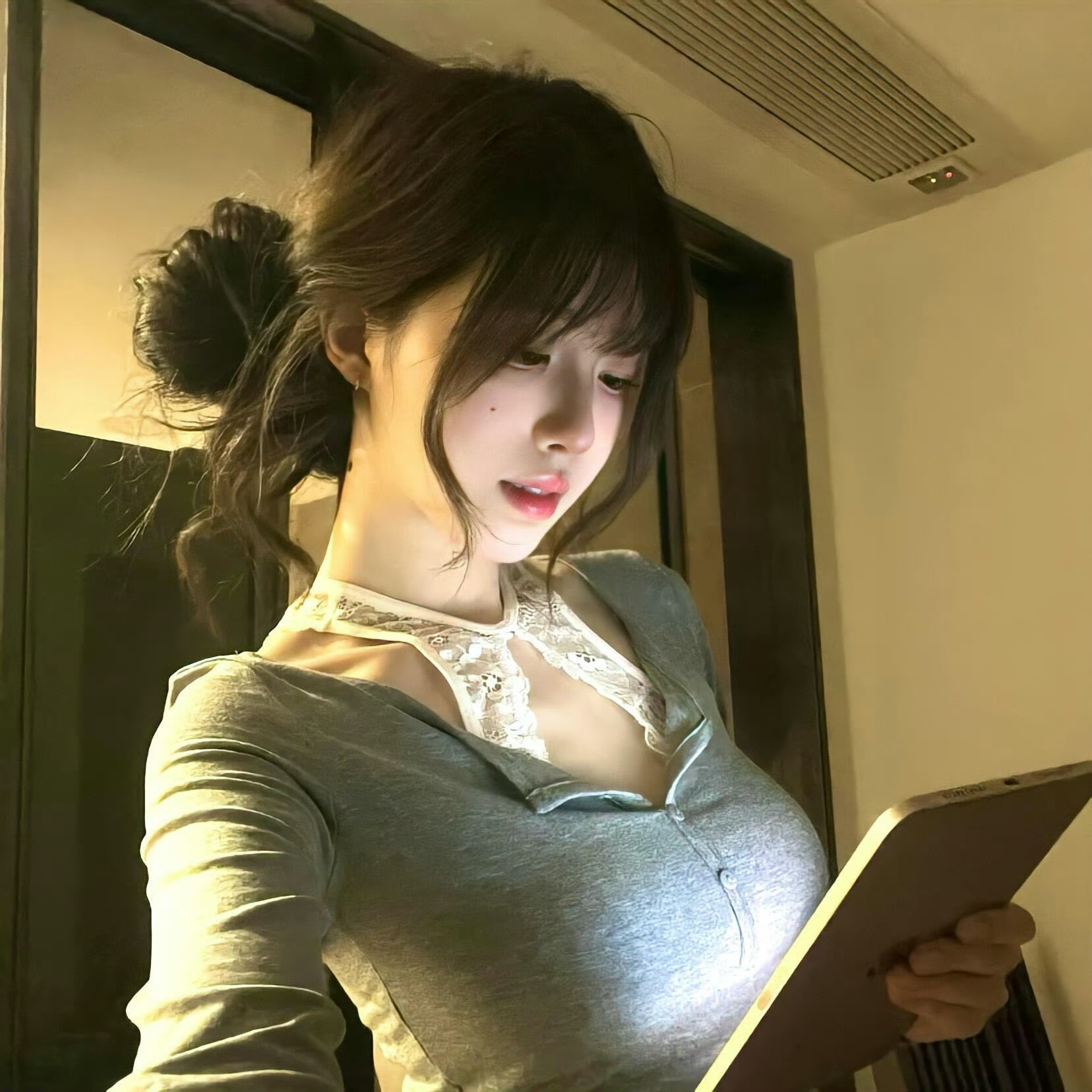 百色伴游女生 | 索菲亚·王 (Sophia Wang)的资料